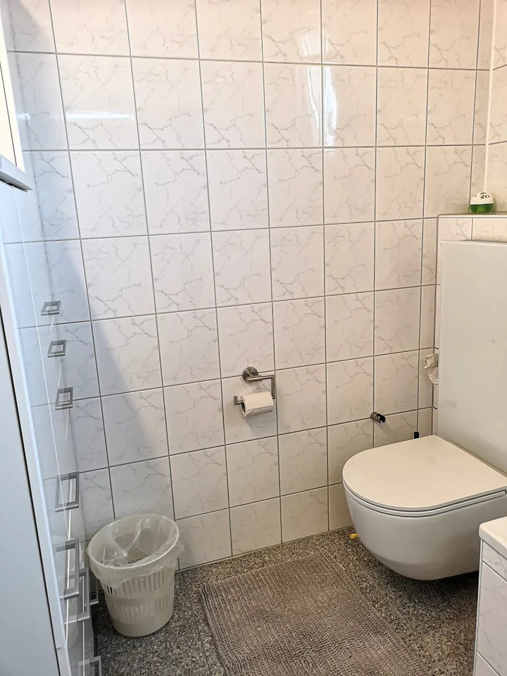 Riduzione del prezzo: Casa con due appartamenti affittati e un appartamento per il proprietario
