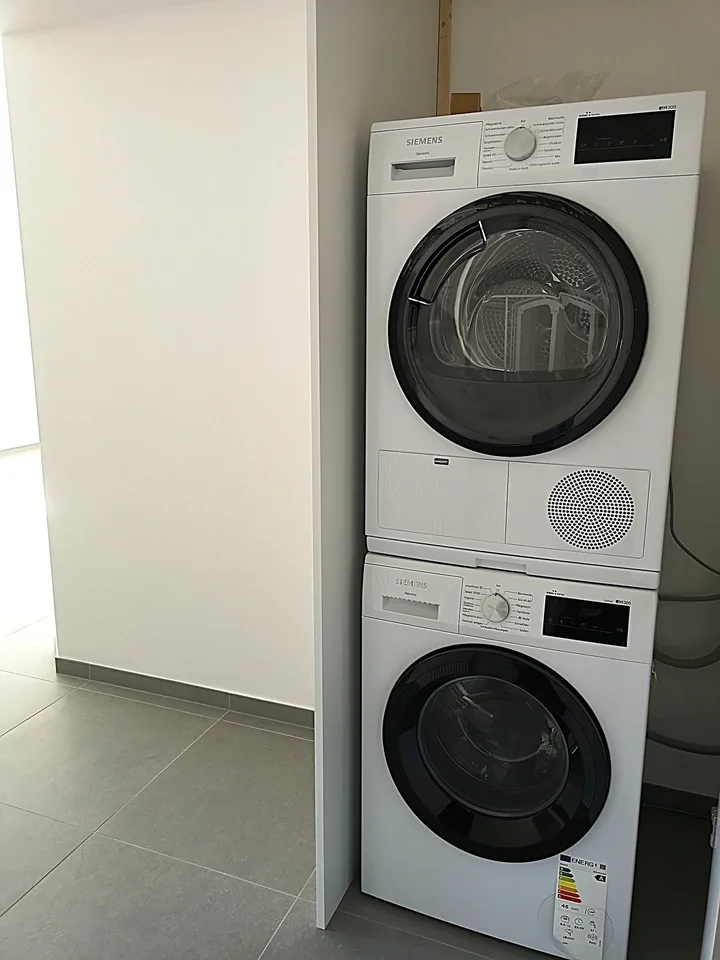 Zu verkaufen in Moutier Apartment mit Terrasse, komplett renoviert im Jahr 2024