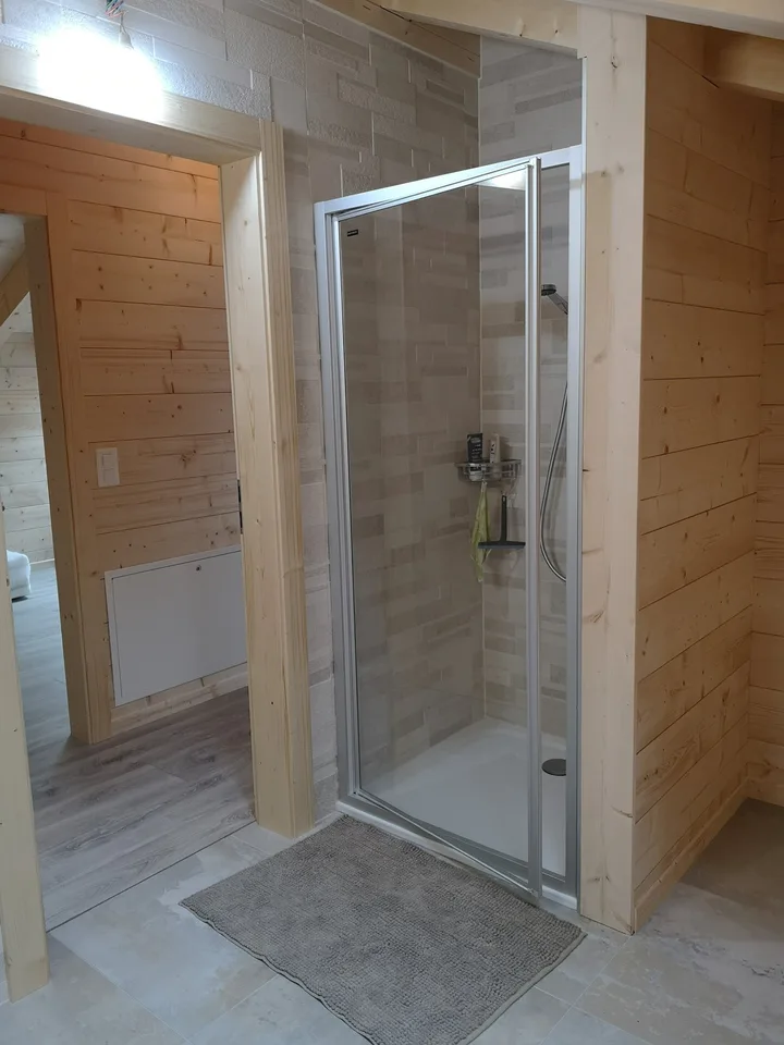 A vendre aux Savagnières, 6 maisons/chalets avec tout le confort moderne, construction dès 2025