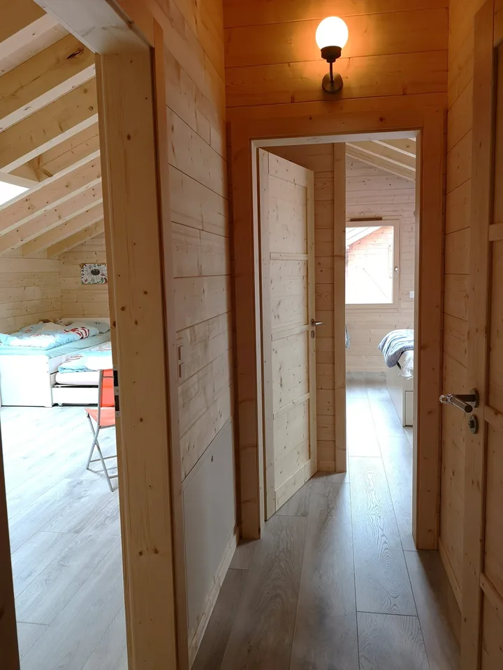 A vendre aux Savagnières, 6 maisons/chalets avec tout le confort moderne, construction dès 2025
