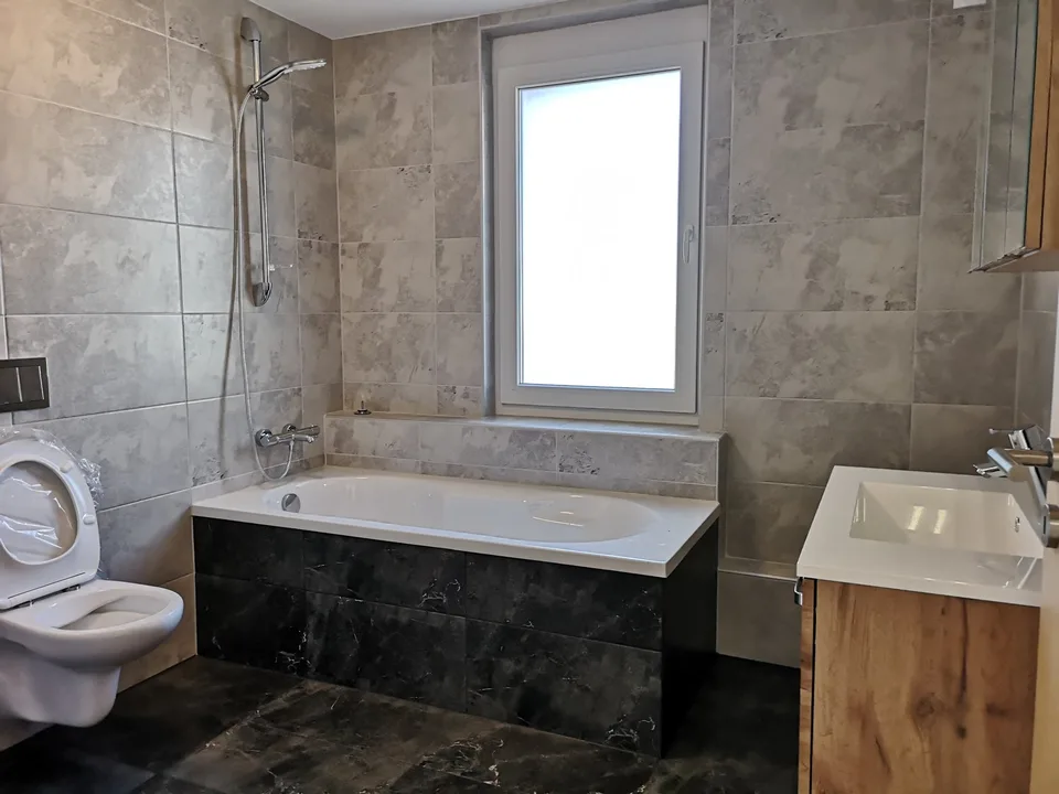 Magnifique appartement de 4,5 pièces avec terrasse et véranda, jardin 200m2 en option