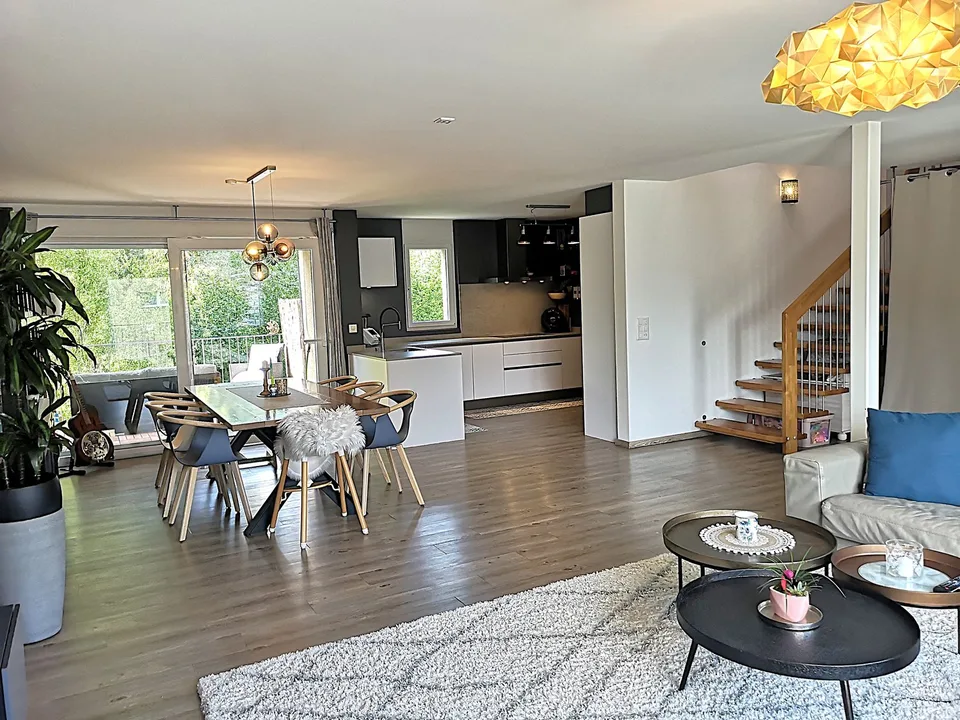 Beautifully maintained 4.5-room duplex in Cudrefin, close to the lake