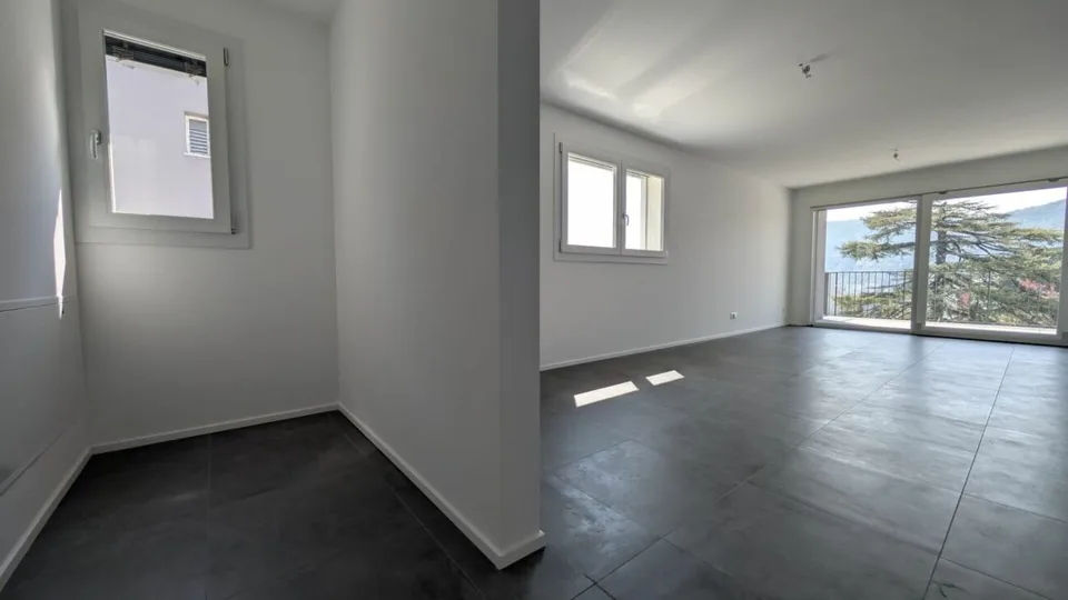 Geräumig, modernes Design und neu!