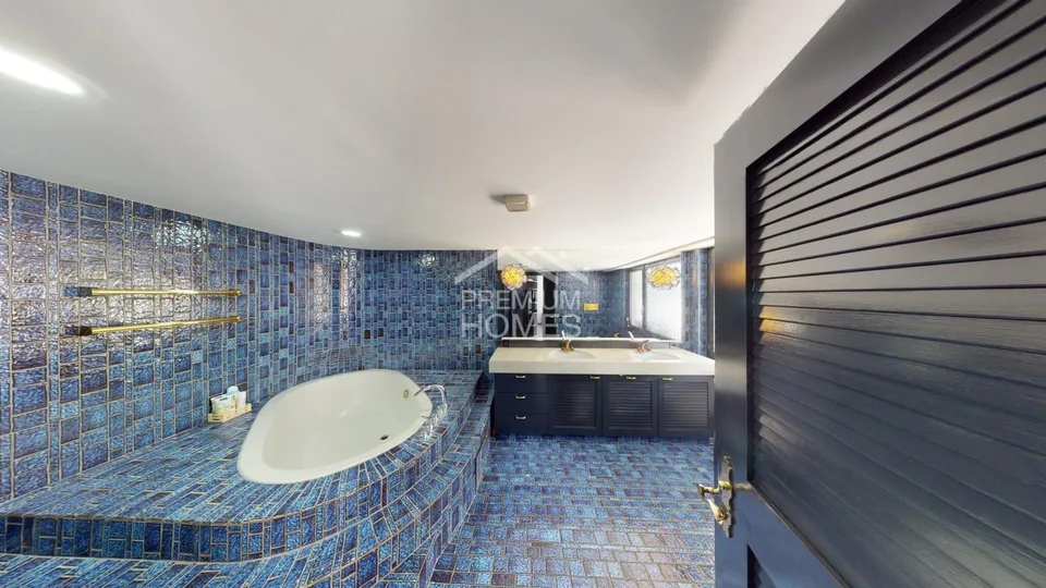 Vue de luxe et intimité avec de nombreux extras