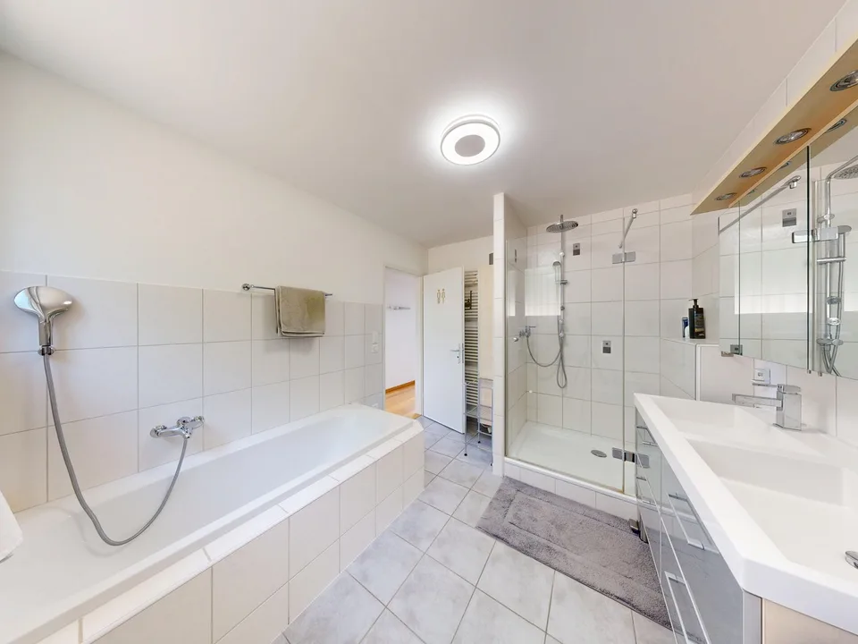 5.5-room single-family house with a dreamy panoramic view in an exclusive residential area