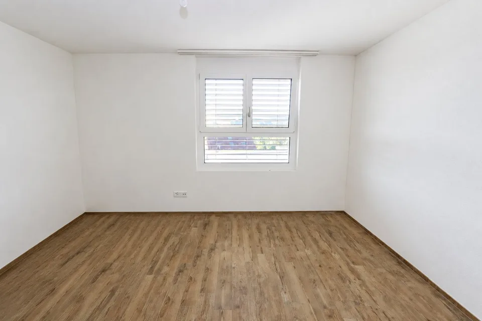 Moderne 2.5-Zimmerwohnung mit grosszügigem Balkon und herrlicher Aussicht