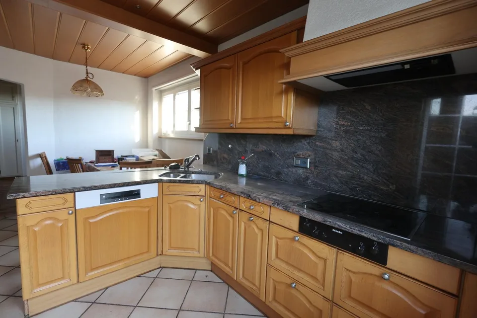 Casa unifamiliare con giardino – molto potenziale per le tue idee