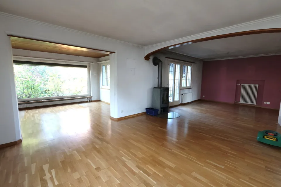 Casa unifamiliare con giardino – molto potenziale per le tue idee