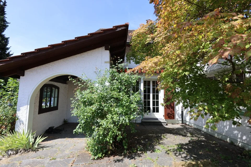 Casa unifamiliare con giardino – molto potenziale per le tue idee