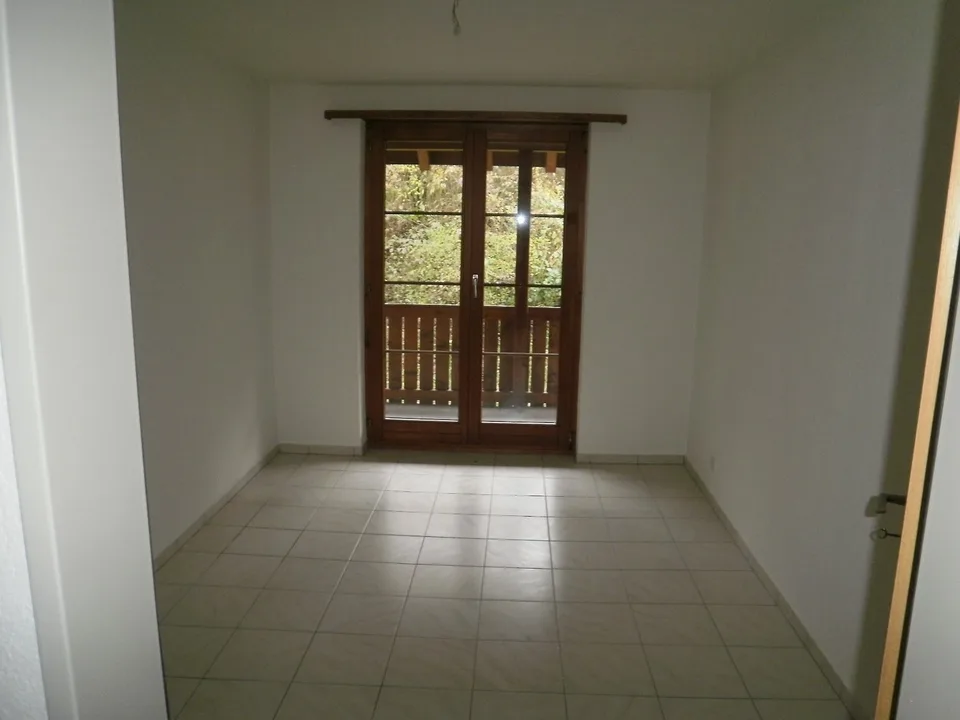 Cozy 4.5 room apartment with large, covered patio