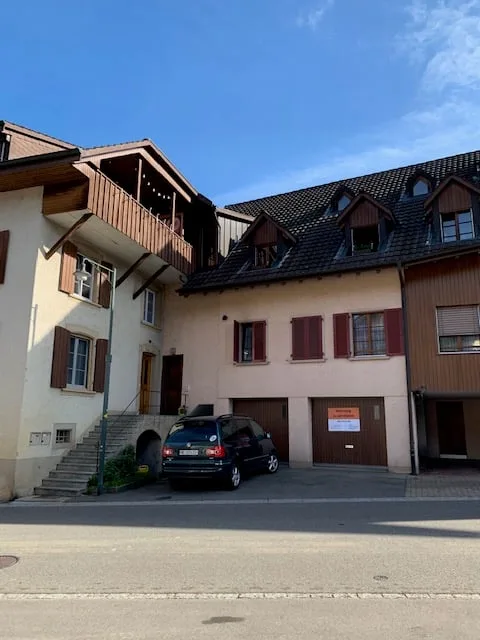 Gemütliche 4.5 Zimmer Wohnung mit grosser, überdachter Laube