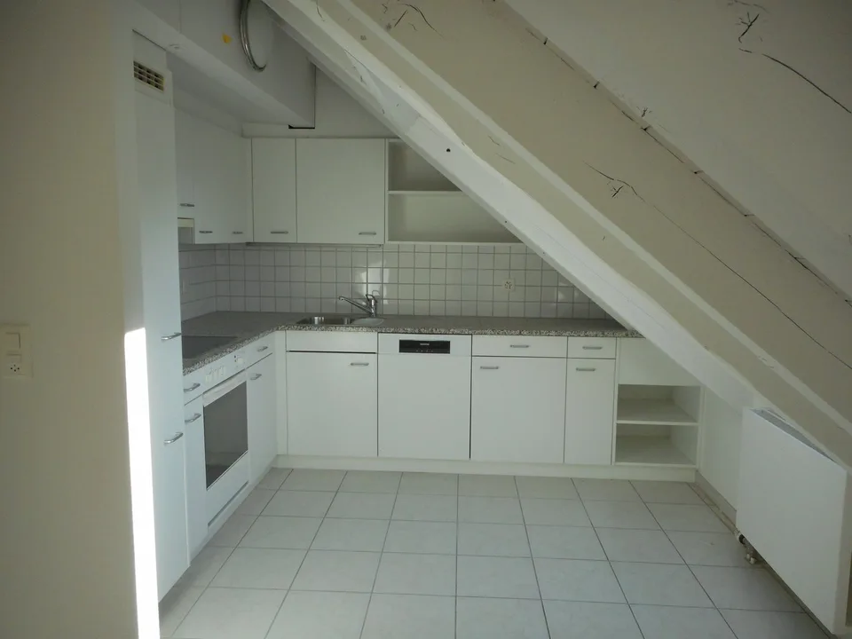 3.5-Zimmer-Dachwohnung beim Schaffhauserplatz