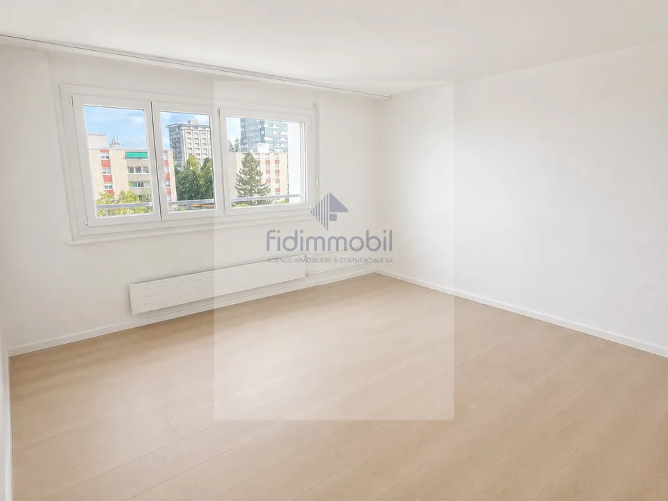 Apartment 3.5 rooms completely renovated with balcony