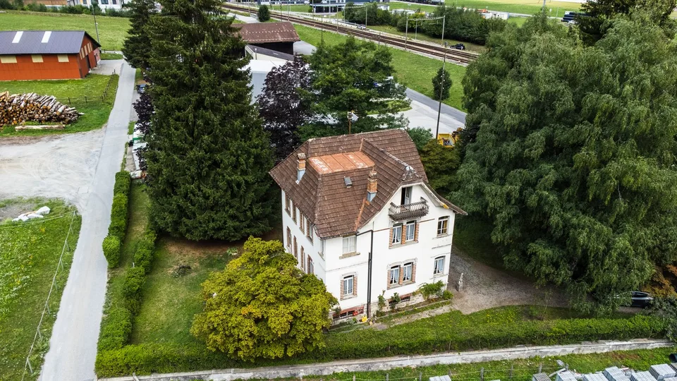 Period house with frescoes in the heart of Leventina