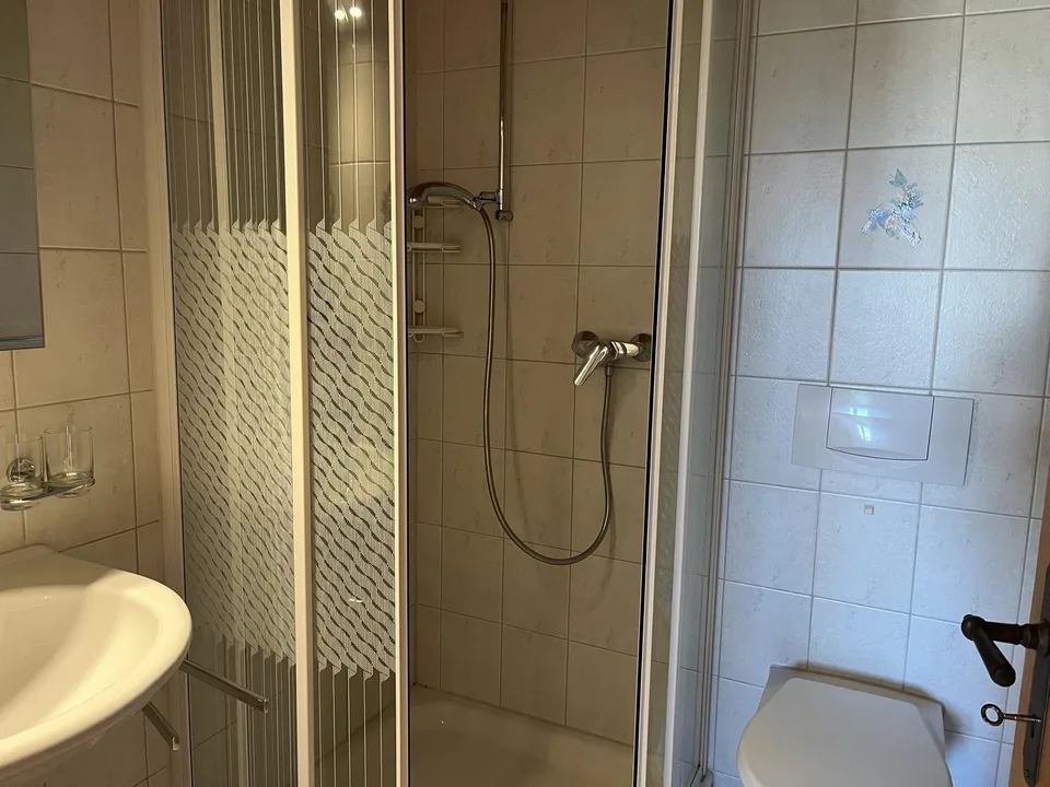 Vivre avec une vue : Charmant appartement 5.5 pièces avec grand balcon