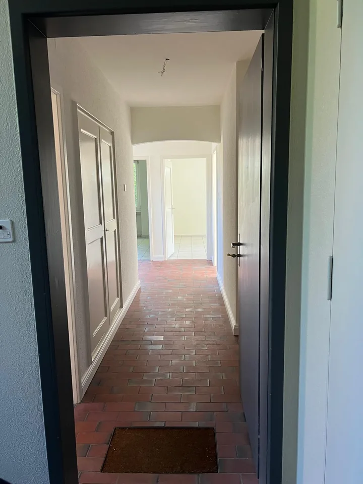 Teilrenovierte 3.5-Zimmer-Wohnung mit neuer Küche