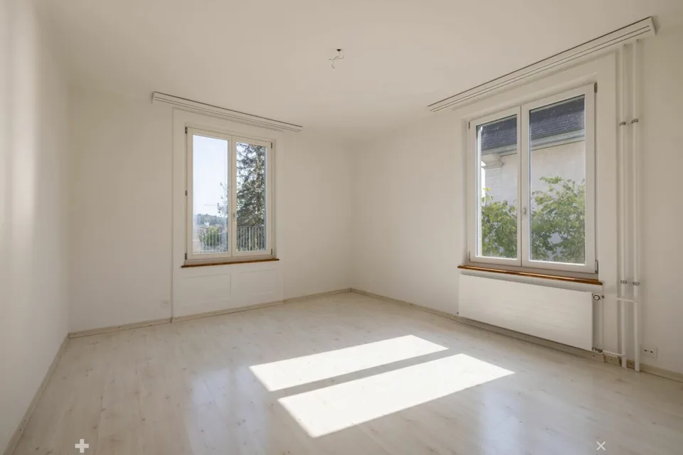 House in central Biel location