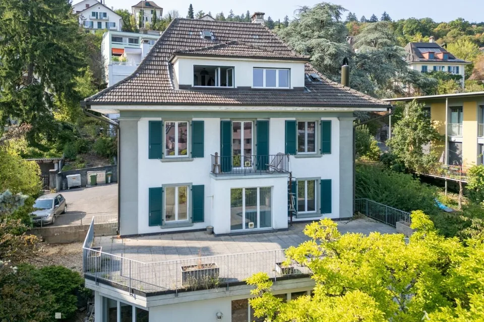 3-Familienhaus an zentraler Bieler Lage