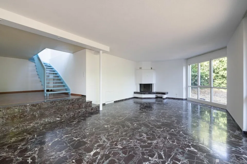 3-Family House in Central Biel Location