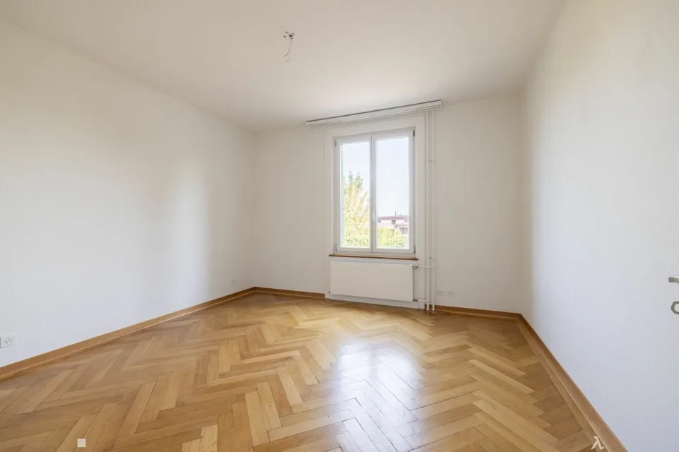 3-Family House in Central Biel Location