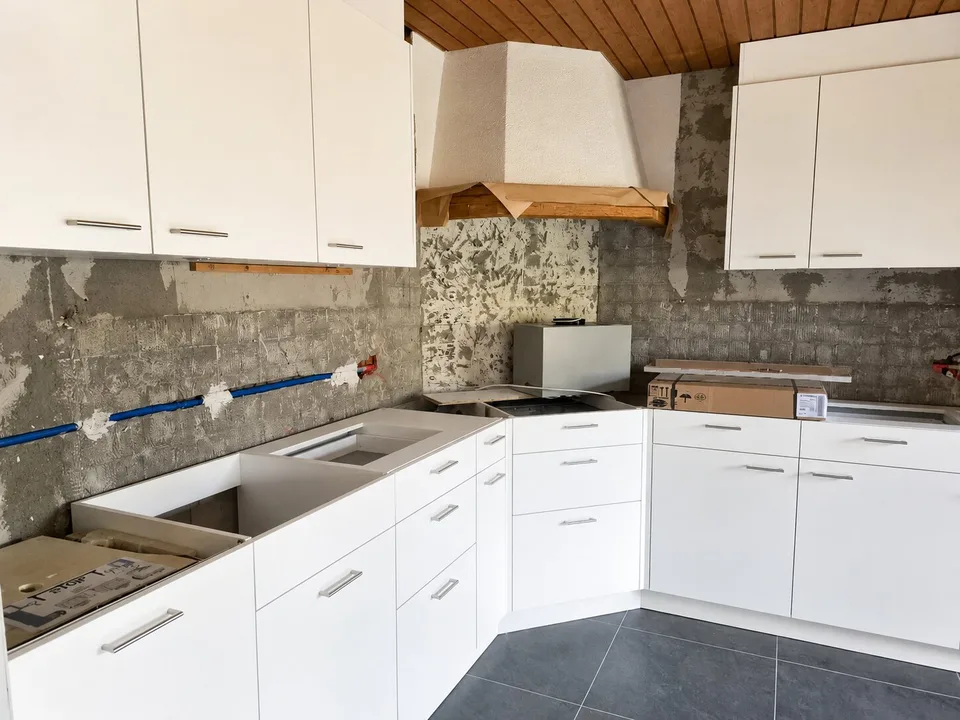 Appartamento di 5.5 locali con una terrazza spaziosa di 70 m² e una bella vista