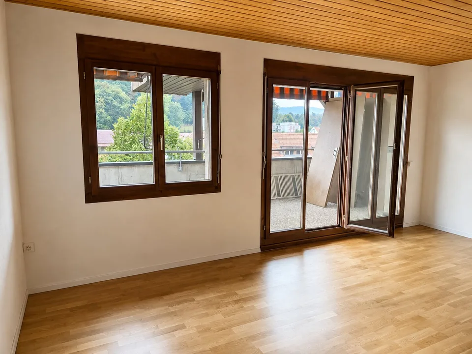 Appartamento di 5.5 locali con una terrazza spaziosa di 70 m² e una bella vista