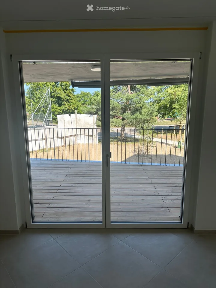 Modern 3.5-room apartment with balcony in Zürich-Seebach