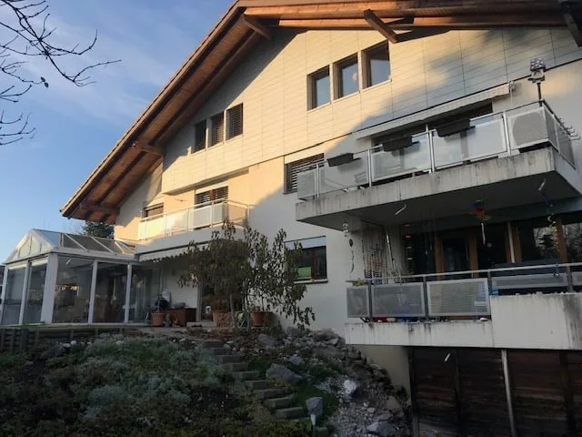 Top 5.5-Z'Maisonette-Whg mit Wintergarten, Büro, Hobbyraum, Garage" in Spiez
