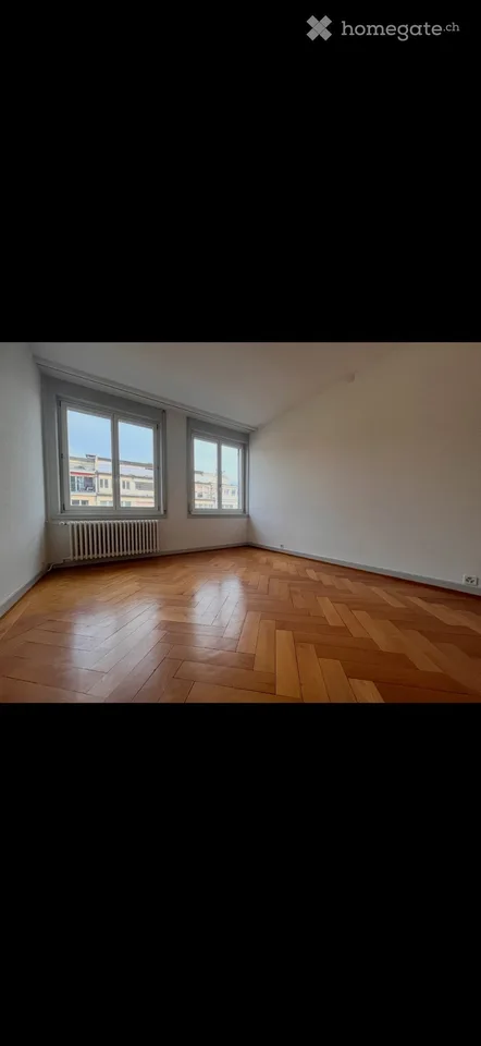 Bright apartment directly at the train station