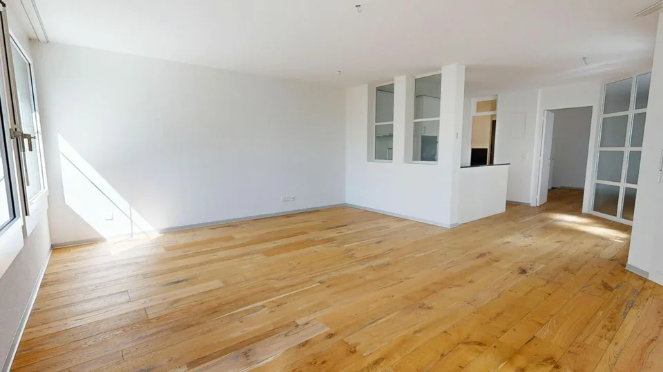 Modernes Wohnen in einer neu sanierten, lichtdurchfluteten 2,5-Zimmer-Wohnung