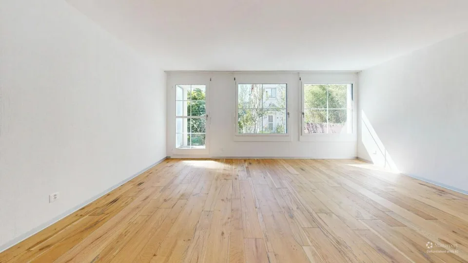 Modernes Wohnen in einer neu sanierten, lichtdurchfluteten 2,5-Zimmer-Wohnung
