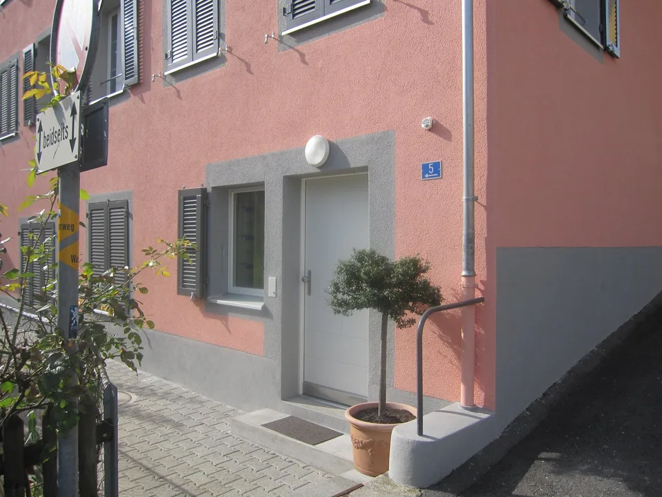 Modern 2.5-room apartment in the center of Wädenswil