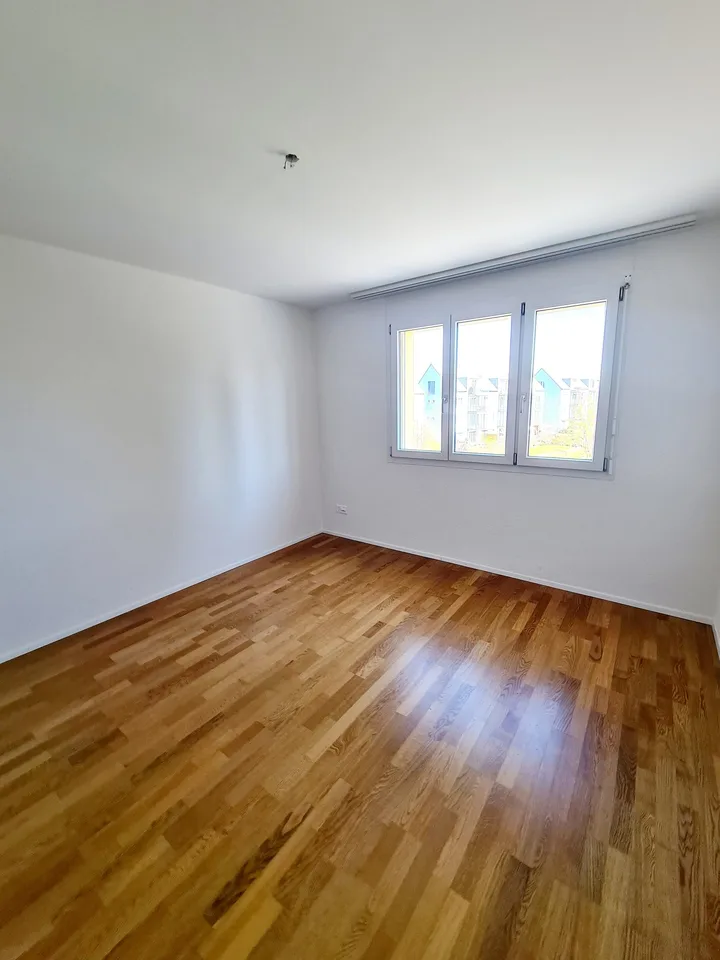 Appartamento soleggiato di 4,5 locali con ampio balcone