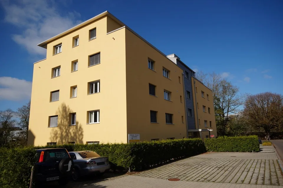 Appartamento soleggiato di 4,5 locali con ampio balcone
