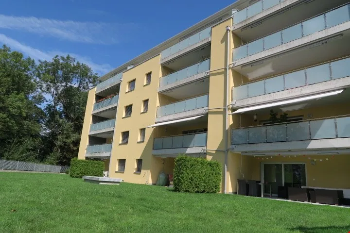 Appartamento soleggiato di 4,5 locali con ampio balcone