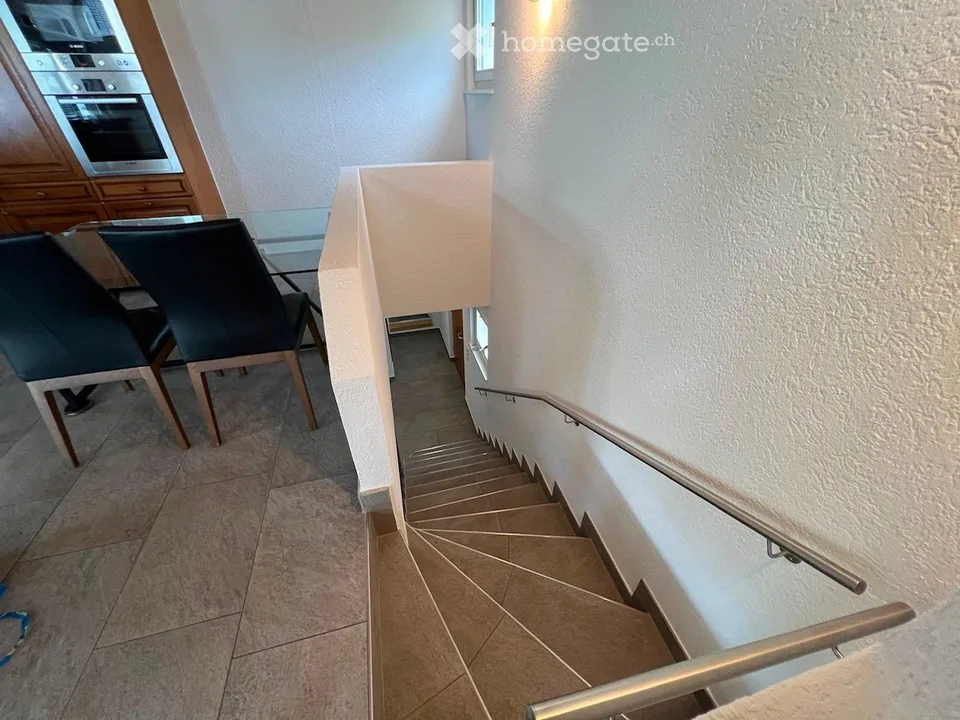Appartamento di 3,5 locali con grande terrazza a Fällanden