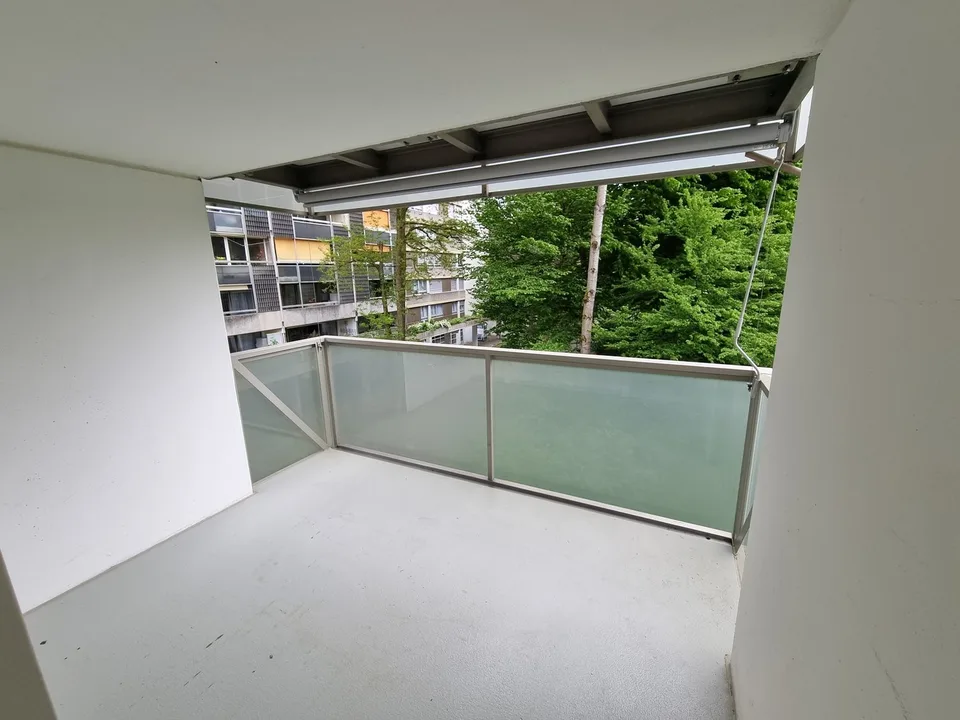 Modern & central - renovated 3.5-room apartment!