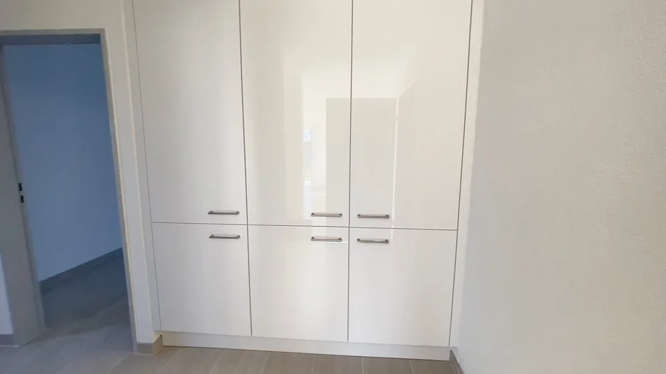 Zu vermieten per 01.05.2025 nach Vereinbarung 4.5 Zi-Wohnung mit Balkon