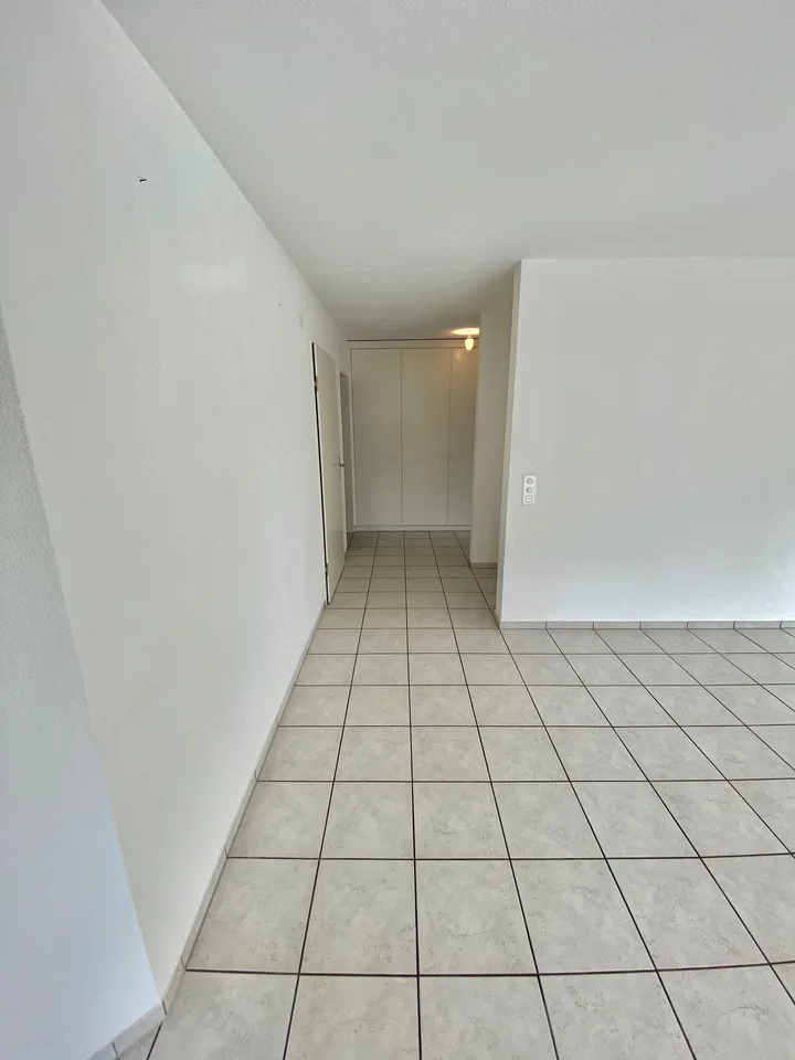 Zu vermieten per 01.05.2025 nach Vereinbarung 4.5 Zi-Wohnung mit Balkon