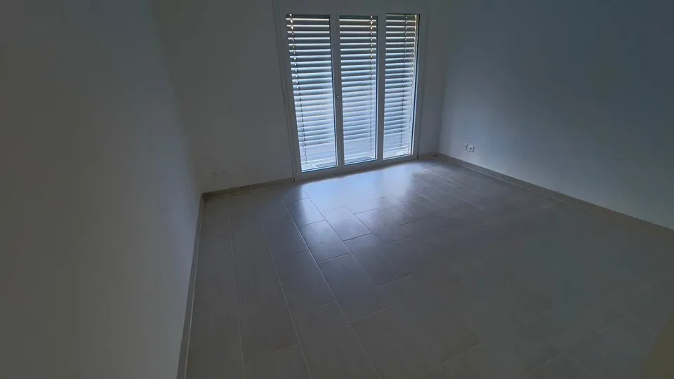 Zu vermieten per 01.05.2025 nach Vereinbarung 4.5 Zi-Wohnung mit Balkon