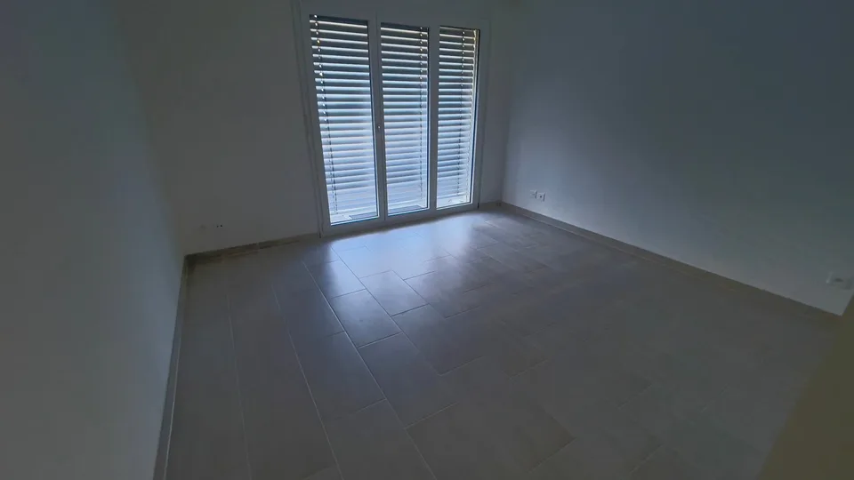 Zu vermieten per 01.05.2025 nach Vereinbarung 4.5 Zi-Wohnung mit Balkon