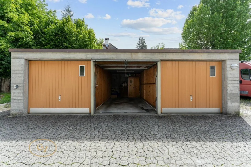 Sunny maisonette apartment with charm in the heart of Sins