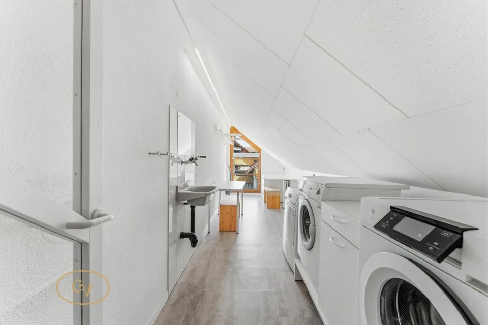 Sunny maisonette apartment with charm in the heart of Sins
