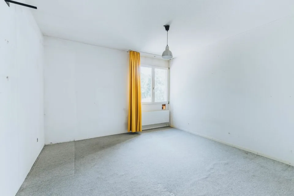Appartamento di 4,5 locali luminoso con balcone coperto
