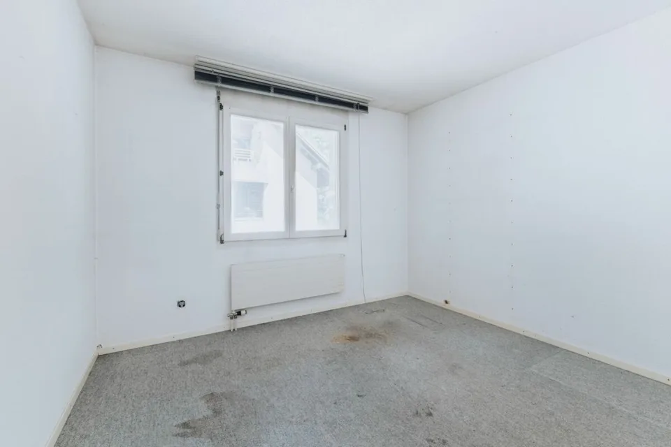 Appartamento di 4,5 locali luminoso con balcone coperto