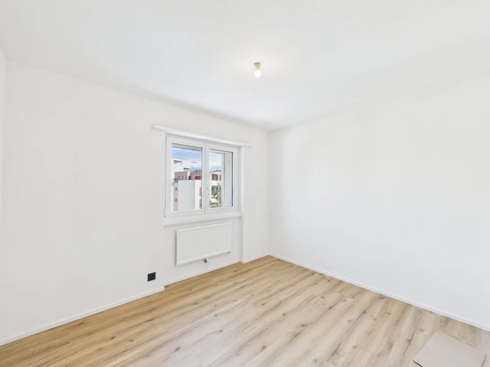 Schönes 3.5-Zimmer-Apartment im modernen Stil komplett renoviert