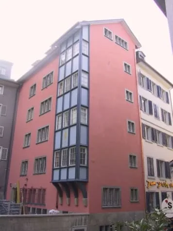 Charmante 2.5 Zimmer Wohnung im Herzen der Altstadt!