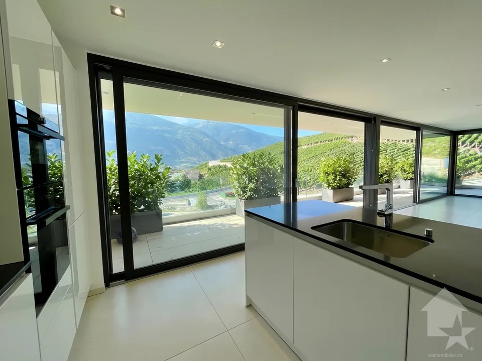 Contemporary apartment in the heights of Sierre with panoramic views
