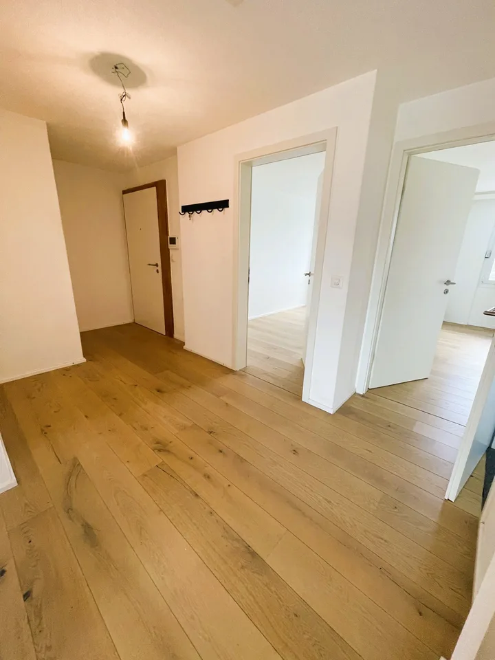 PRIX DÉTAILLÉ - APPARTEMENT MODERNE 3.5 PIÈCES DANS UN QUARTIER RÉSIDENTIEL CALME