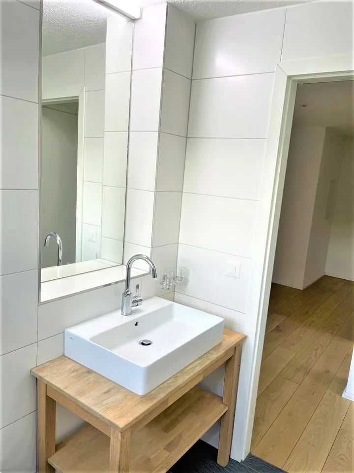 PRIX DÉTAILLÉ - APPARTEMENT MODERNE 3.5 PIÈCES DANS UN QUARTIER RÉSIDENTIEL CALME